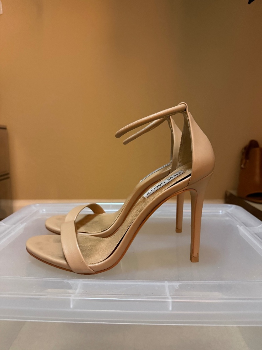 Steve Madden nude stiletto heel